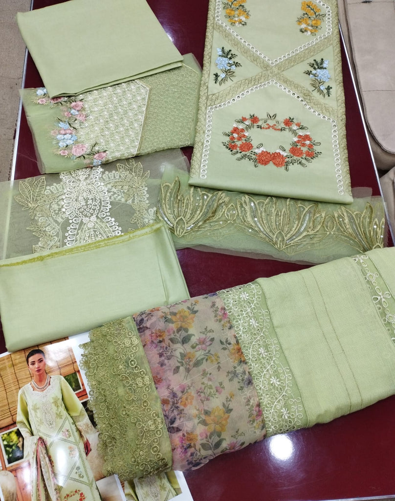 = *CRIMSON LUXURY LAWN